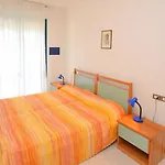 Comfortable Flat With Shared Pool * ביביונה